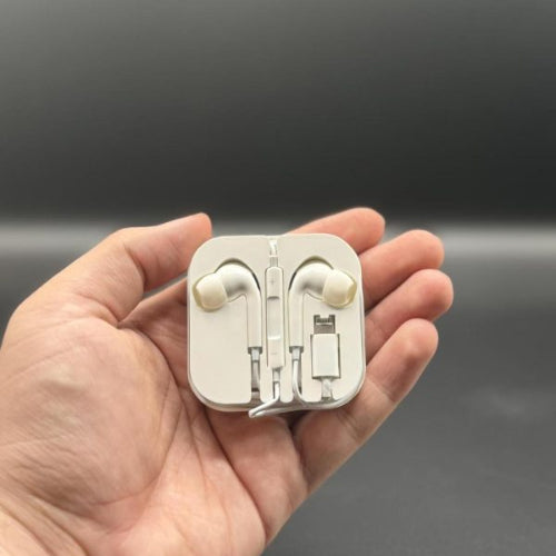 Apple Ear Headphones Wired Earphone For Iphone Microphone Ear Phone – Hands-free | Handsfree For Mobile Phone – Without Box – Random Color